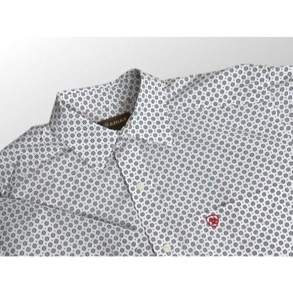 NWOT Ariat Fionn Geometric Print Button Up Short‎ Sleeve Shirt Men M White/Black